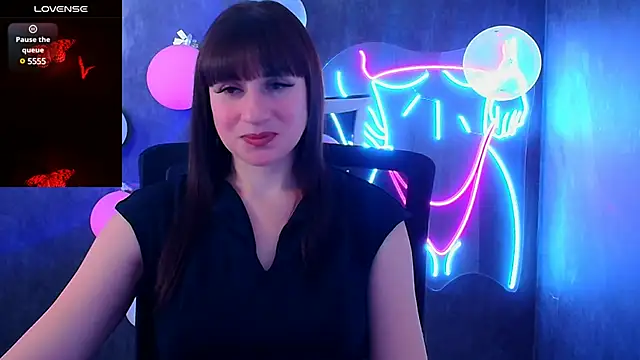 Snapshot of Violla_My chatting on February 18, 2025, 9:54 am Violla My online show from February 18, 2025, 9:54 am