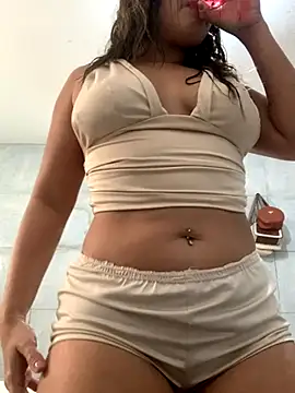 Gabrielleof online show from November 14, 2025, 12:31 pm