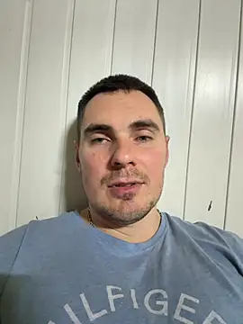 Rowing199456 online show from April 1, 2026, 7:11 pm