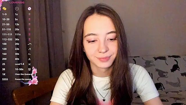 EvaBradley online show from December 19, 2025, 7:27 pm