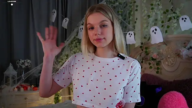 EdlinAlliston online show from October 27, 2025, 1:45 pm