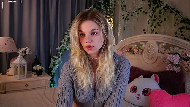 EdlinAlliston online show from November 10, 2025, 2:11 pm