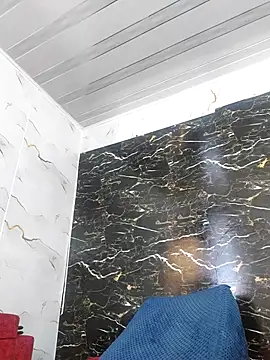 crislingery dolli online show from November 22, 2025, 1:32 pm