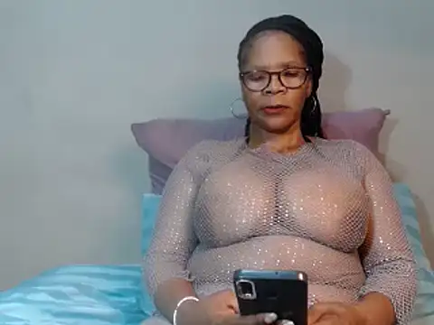 BustyMelonssXXXX online show from February 17, 2025, 6:17 pm
