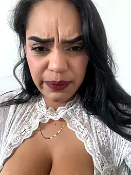 Sara-77 online show from November 4, 2025, 3:05 pm