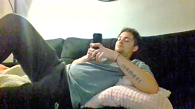 Snapshot of zxzzz29 chatting on January 18, 2025, 8:30 pm zxzzz29 online show from January 18, 2025, 8:30 pm