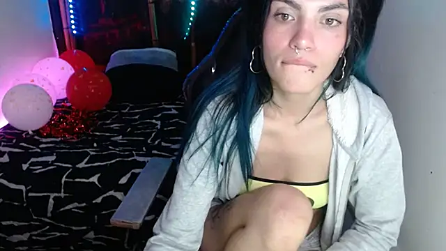 ReiLyMalkova online show from February 17, 2025, 5:44 pm