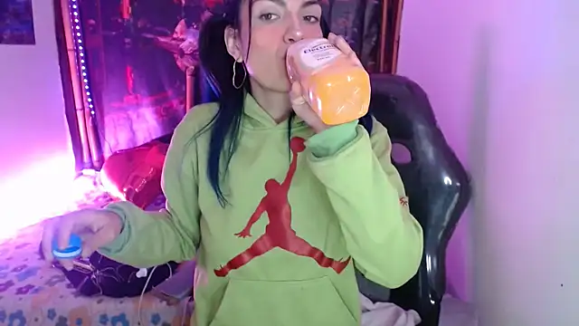 ReiLyMalkova online show from February 27, 2025, 4:13 am