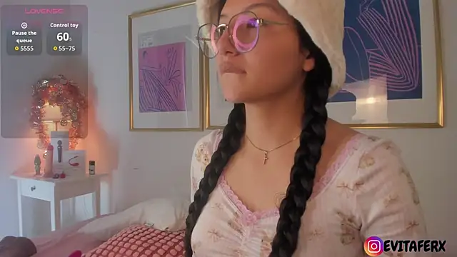 Eva depp online show from November 4, 2025, 2:54 pm