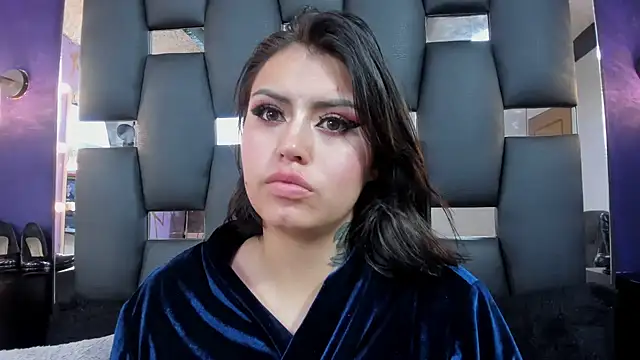 Snapshot of STEFANYVOLKOV chatting on March 7, 2025, 9:40 am STEFANYVOLKOV online show from March 7, 2025, 9:40 am