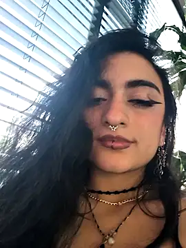 Lila Desiree online show from December 3, 2025, 10:09 pm