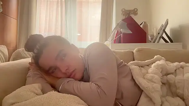 maisiesmithx online show from October 13, 2025, 11:45 am