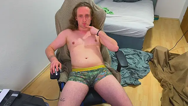 Snapshot of DrownMentallyyy chatting on January 6, 2026, 7:56 am DrownMentallyyy online show from January 6, 2026, 7:56 am