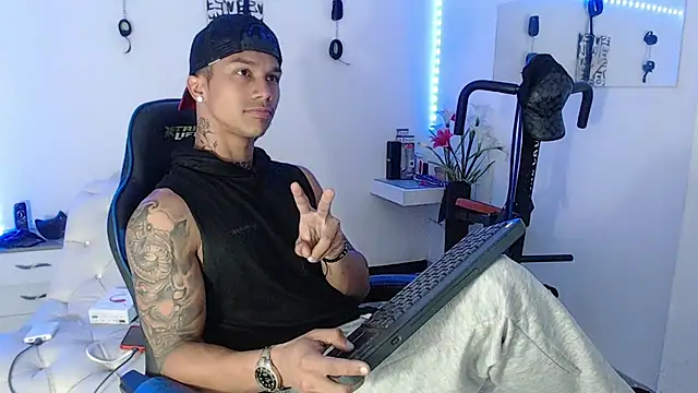 Leonard Price online show from March 4, 2025, 2:49 am