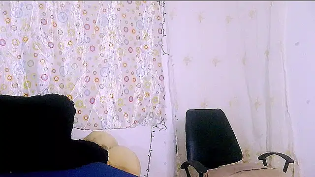 Snapshot of Lobaveterana_sex chatting on January 18, 2026, 3:10 am Lobaveterana sex online show from January 18, 2026, 3:10 am