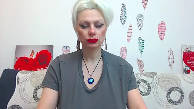 ForeverBarbie  online show from February 23, 2026, 2:02 am