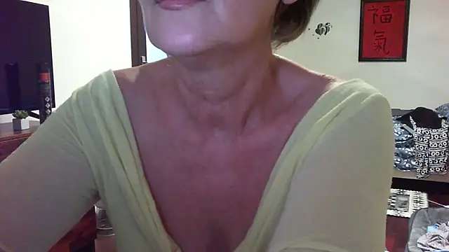   Angel78   online show from September 18, 2025, 12:19 pm