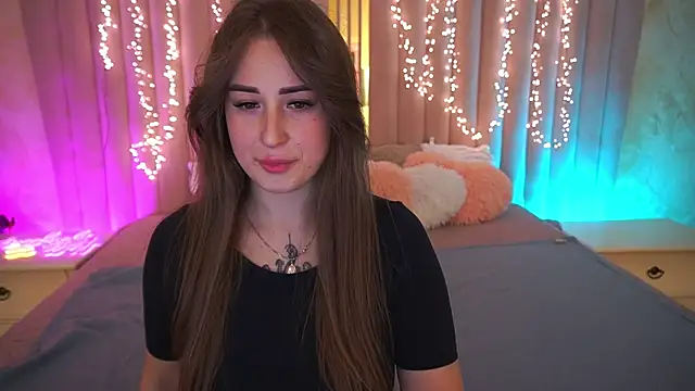 GentleAdellee online show from December 18, 2025, 1:48 pm