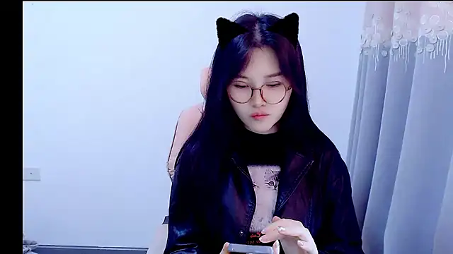 Little-sweet online show from October 22, 2025, 6:35 am