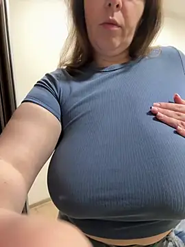 Your Hot Sister01 online show from December 8, 2024, 7:15 am