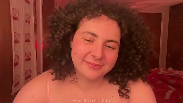 RaspberryTommyFTM online show from April 29, 2026, 3:21 am