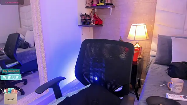 Snapshot of Mariana_c1 chatting on July 7, 2026, 3:04 pm Mariana c1 online show from July 7, 2026, 3:04 pm