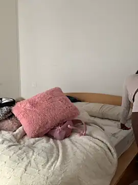 Delgada culona online show from January 15, 2025, 9:45 am