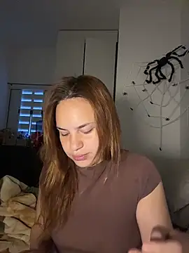 AgnesCampp online show from November 25, 2025, 8:42 pm