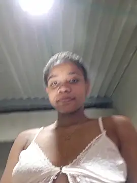 Luciia cute online show from March 5, 2026, 1:35 am