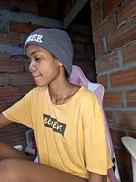 Luciia cute online show from September 13, 2025, 1:38 am