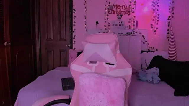 gabyye capprins online show from November 14, 2025, 12:03 am