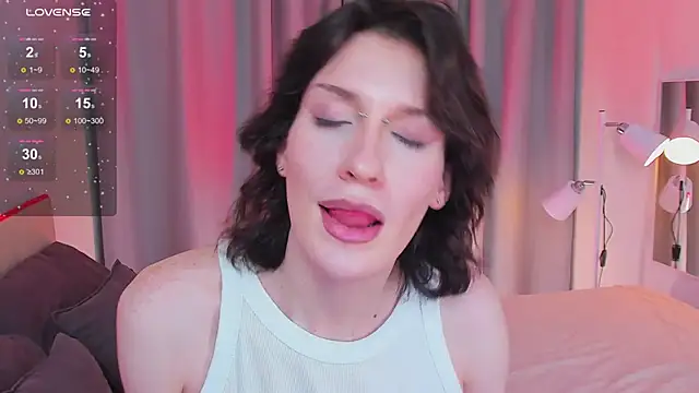 Snapshot of Kolette_Gray chatting on January 31, 2025, 3:33 pm Kolette Gray online show from January 31, 2025, 3:33 pm