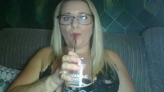 SweetXCandyX online show from November 2, 2025, 7:19 pm