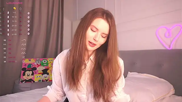 LoraDevon online show from March 7, 2025, 3:39 pm