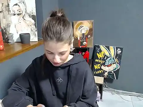 Snapshot of felicity_gold chatting on February 17, 2026, 7:27 am felicity gold online show from February 17, 2026, 7:27 am