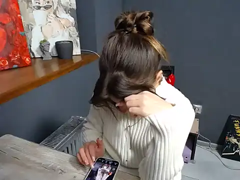 felicity gold online show from October 21, 2025, 6:24 am