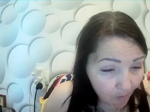 Snapshot of ClaireSunset chatting on May 2, 2026, 5:18 pm ClaireSunset online show from May 2, 2026, 5:18 pm