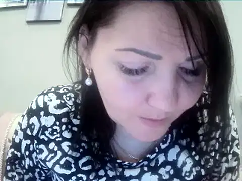 Snapshot of ClaireSunset chatting on May 15, 2026, 5:33 pm ClaireSunset online show from May 15, 2026, 5:33 pm