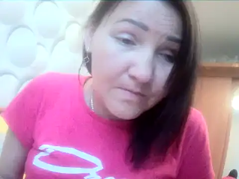 Snapshot of ClaireSunset chatting on July 13, 2026, 6:18 pm ClaireSunset online show from July 13, 2026, 6:18 pm