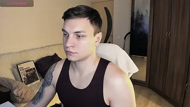 handsome guy01 online show from October 8, 2025, 3:13 pm