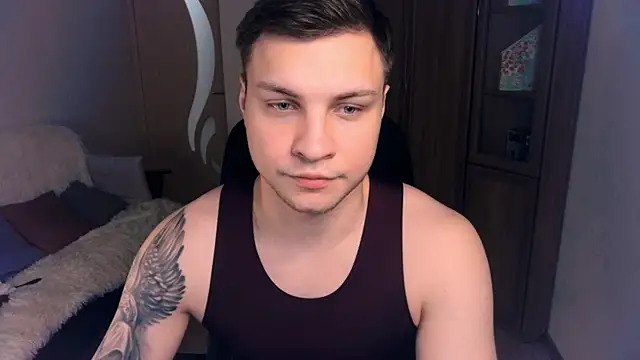 handsome guy01 online show from January 19, 2025, 7:37 pm