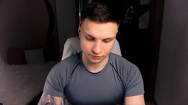 handsome guy01 online show from December 28, 2024, 6:49 am