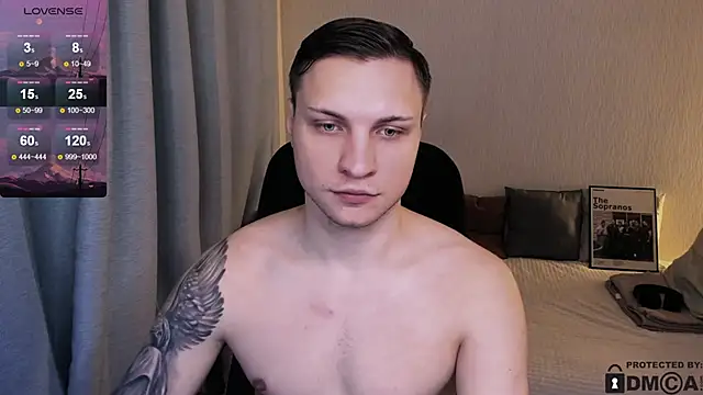 handsome guy01 online show from February 2, 2026, 9:03 pm