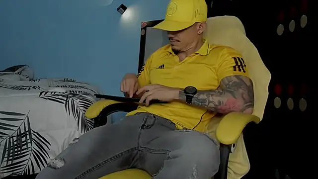 Alex motta online show from October 11, 2025, 4:02 am