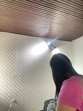 Praga Pink online show from April 25, 2026, 1:03 pm