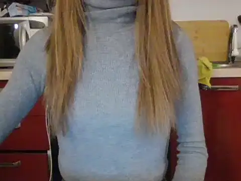 Snapshot of MisstressNoir chatting on December 24, 2024, 10:39 pm MisstressNoir online show from December 24, 2024, 10:39 pm