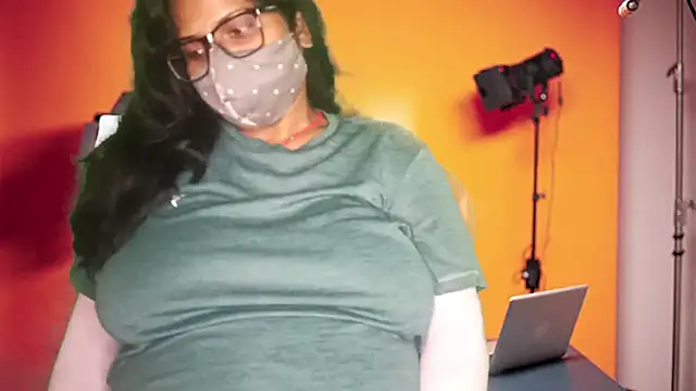 mamoni91 online show from October 16, 2025, 3:15 am