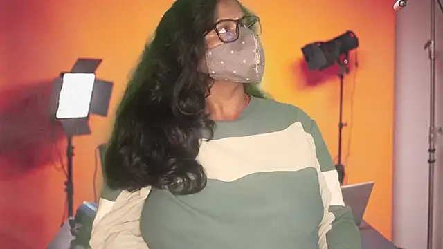 mamoni91 online show from November 27, 2025, 3:07 am