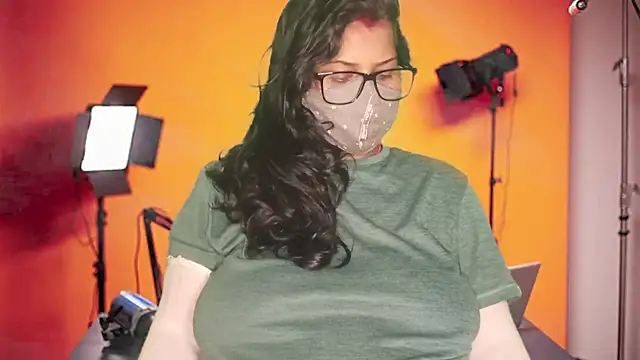 mamoni91 online show from November 26, 2025, 3:28 am