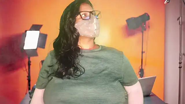 mamoni91 online show from October 23, 2025, 2:43 am